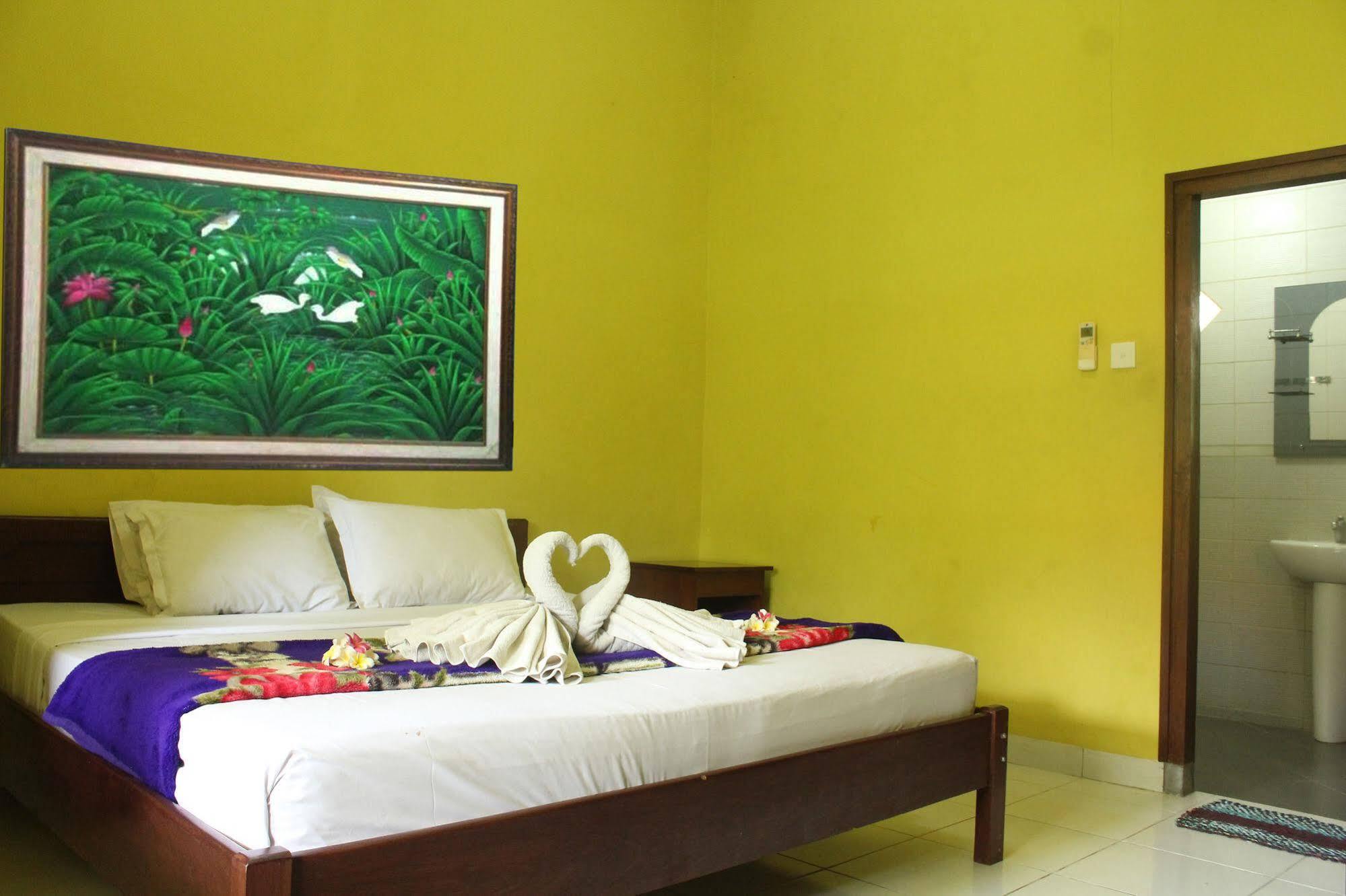 Berlian Inn Kuta  Bagian luar foto